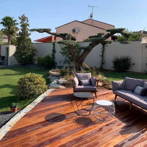 terrasse en bois sur mesure à Lunel Viel près de Montpellier dans l'Hérault 34